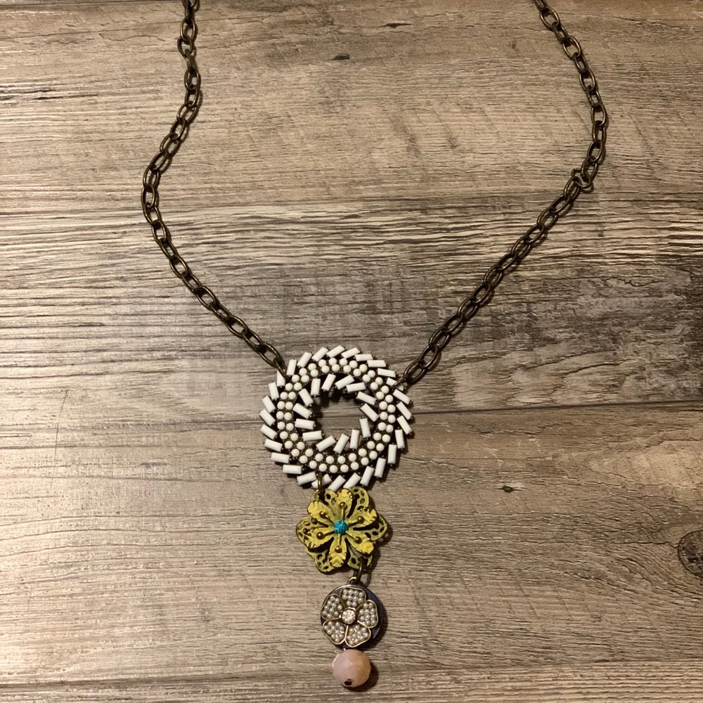 Plunder Vintage flower Necklace